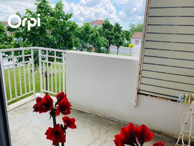 Appartement à vendre 170 300 € 3 pièces 2 chambres 61,3 m² Étage 1/2 Marennes-Hiers-Brouage 17320