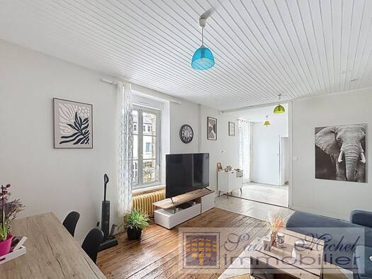 Appartement à vendre 136 435 € 4 pièces 2 chambres 75,68 m² Étage 1/2 Bannalec 29380