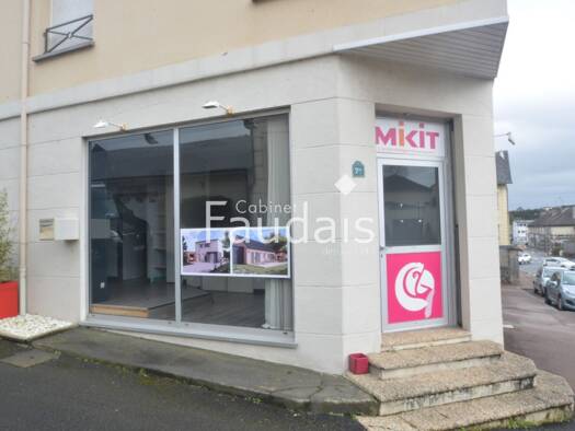 Local commercial à louer 624 € 38 m² de surface de vente Agneaux 50180