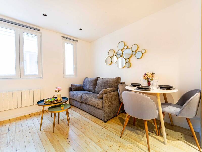 Maison à louer, 32m², PARIS 17E