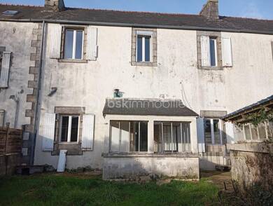 Maison à vendre 85 000 € 5 pièces 3 chambres 121 m² Berrien 29690