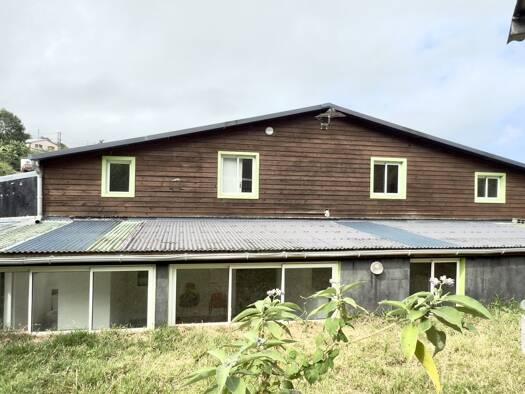 Maison à vendre 108 000 € 5 pièces 4 chambres 142 m² 317 m² de terrain Saint-Joseph 97480