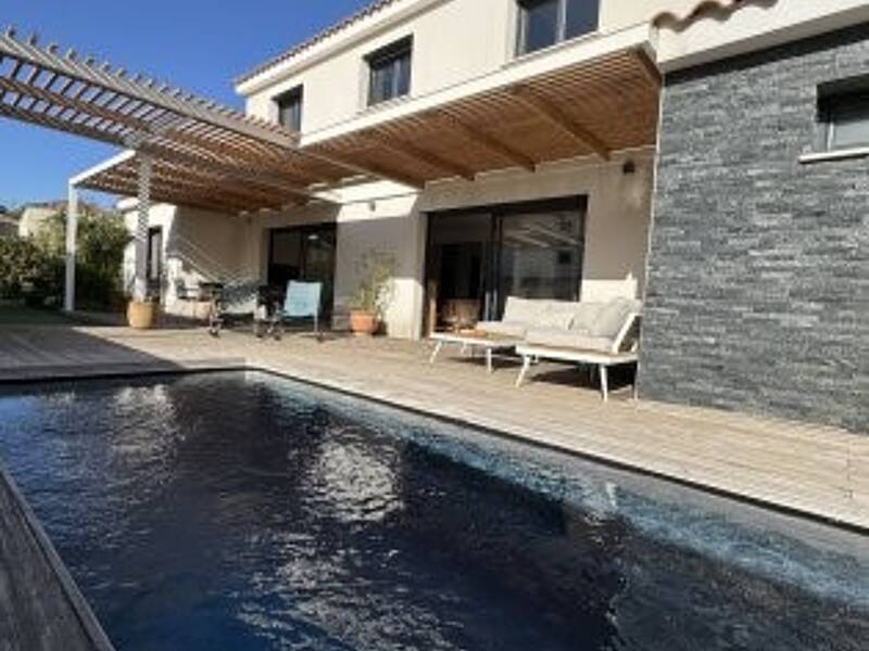 Maison à louer, 150m², MARSEILLE 12E