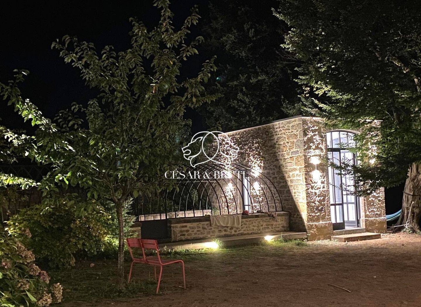 Maison à vendre, 400m², SAINT GERMAIN AU MONT D'OR