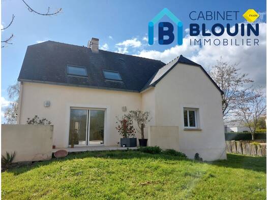 Maison à vendre 379 500 € 7 pièces 5 chambres 137 m² 648 m² de terrain Agglomeration Nort-sur-Erdre 44390