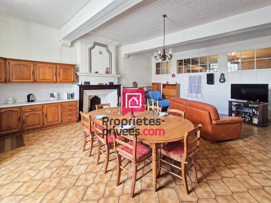 Maison à vendre, 270m², CASTELJALOUX