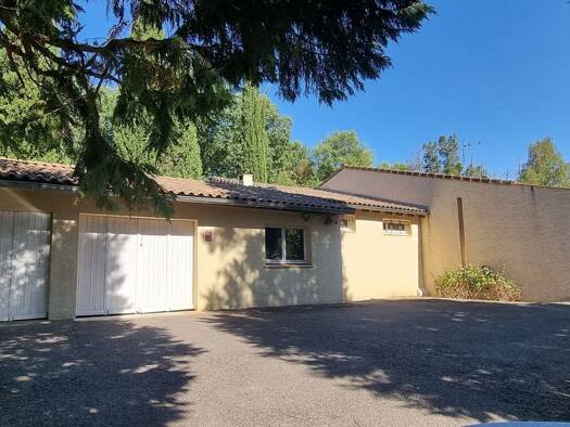 Villa à vendre 399 000 € 6 pièces 4 chambres 226 m² 3 600 m² de terrain