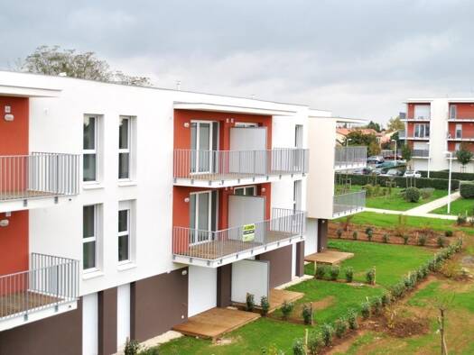 Appartement à louer 673 € 3 pièces 2 chambres 61 m² Étage 2/3 Sainte Pezenne Niort 79000