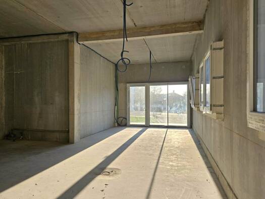 Appartement à vendre 156 000 € 1 pièce 71 m² Étage 2/2 Baraqueville 12160