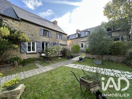 Maison à vendre 273 000 € 7 pièces 5 chambres 194 m² 1 240 m² de terrain Sévignac 22250