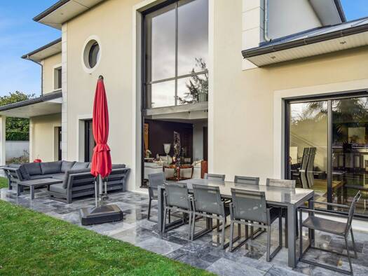 Maison à vendre 2 590 000 € 8 pièces 4 chambres 236,27 m² 984 m² de terrain Côté Croissy Chatou 78400