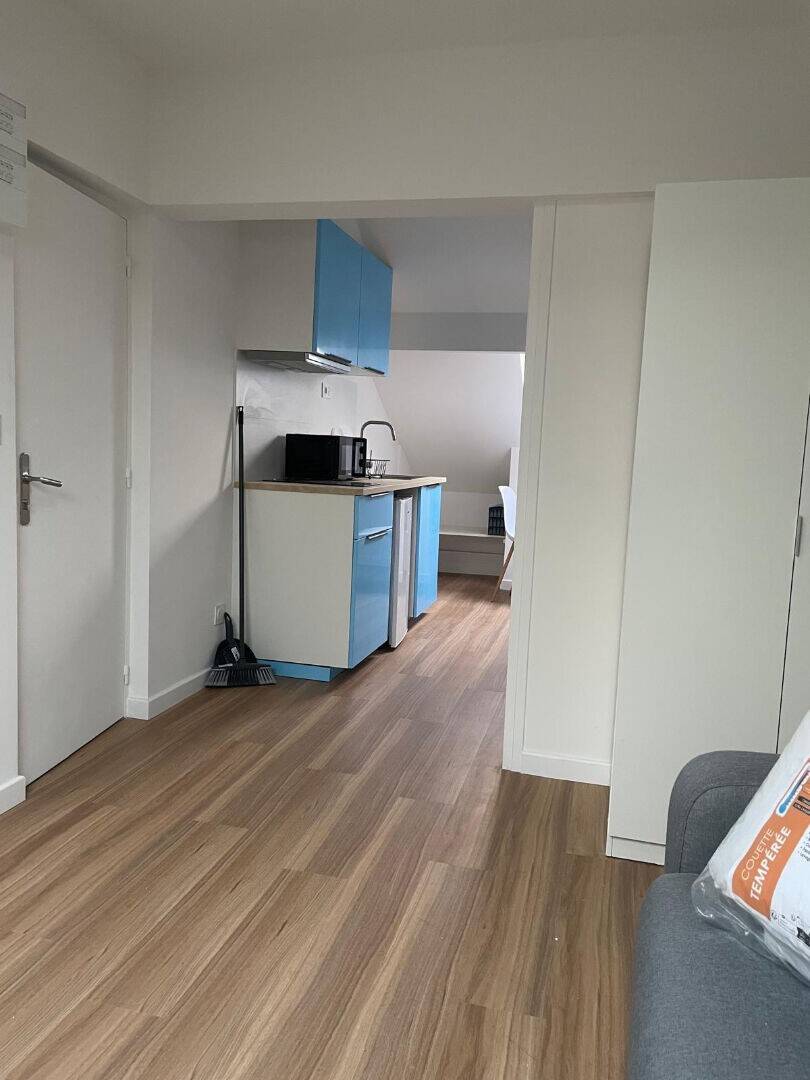 Maison à louer, 12m², SAINT MAUR DES FOSSES