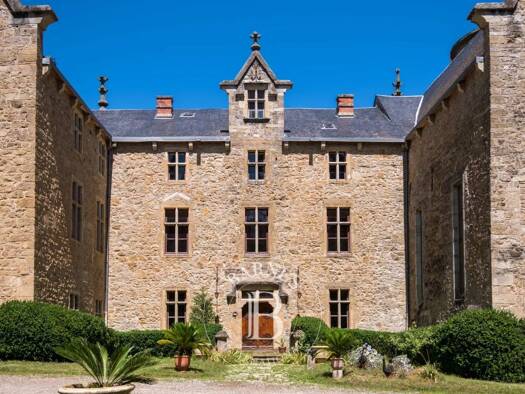 Château à vendre 1 800 000 € 20 pièces 11 chambres 890 m² 59 500 m² de terrain Millau 12100