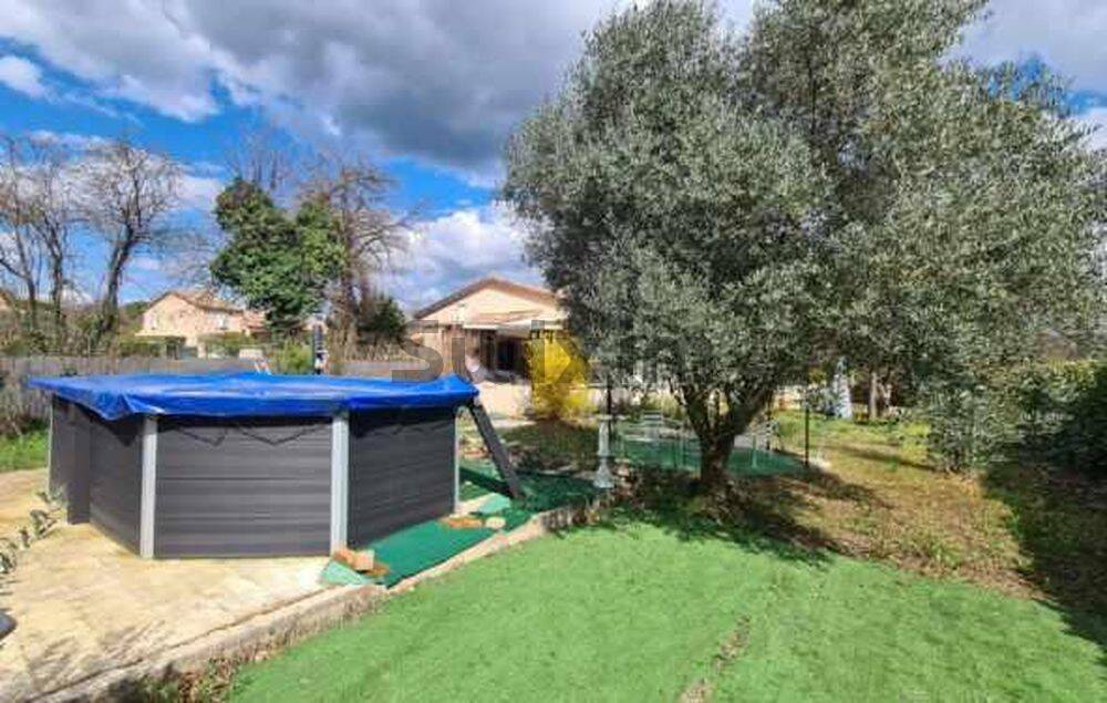 Maison à vendre, 96m², SAINT JULIEN LES ROSIERS