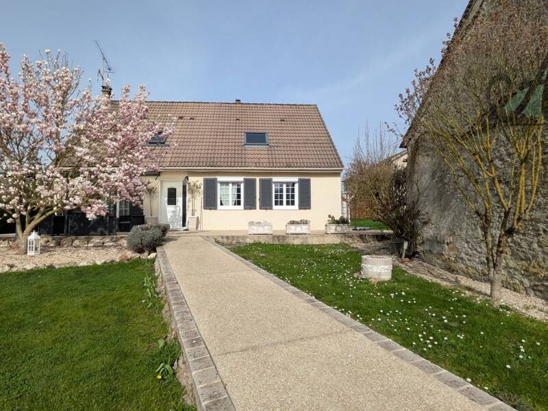 Maison à vendre, 142m², LONGUEVILLE
