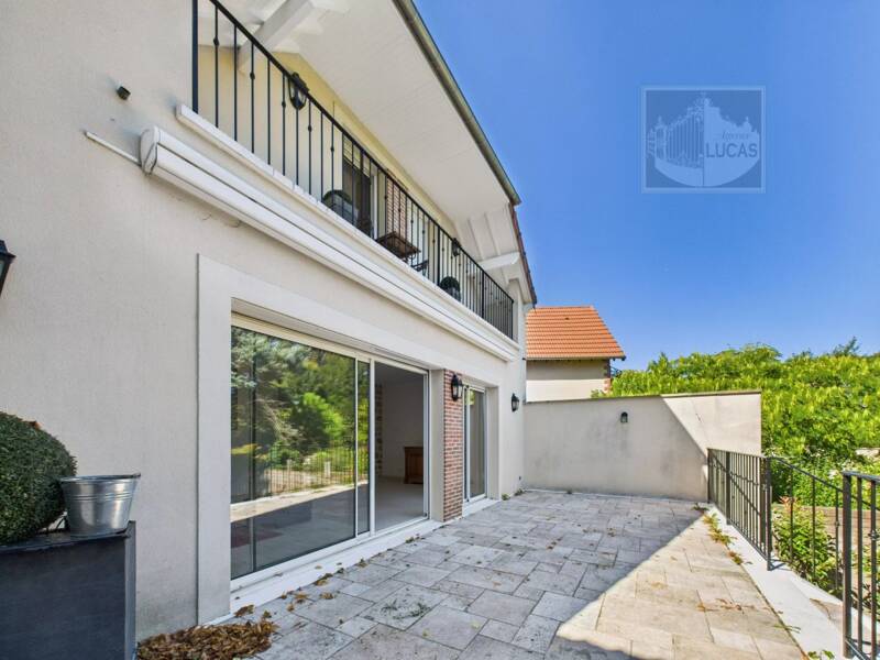 Maison à vendre, 170m², VERRIERES LE BUISSON