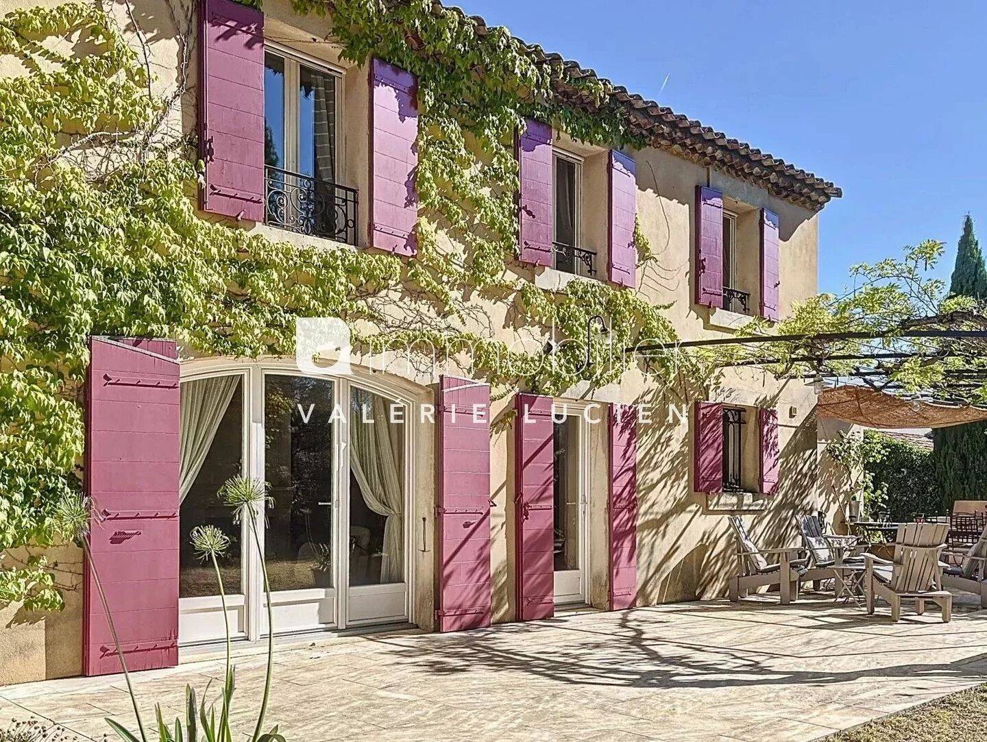 Maison à vendre, 220m², EYGALIERES