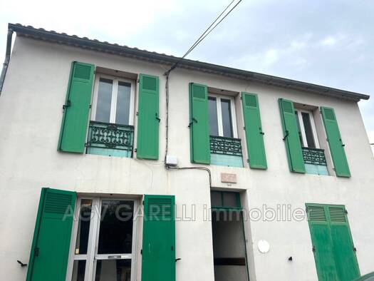 Appartement à louer 966 € 3 pièces 1 chambre 50 m² Étage 1/1 Toulon 83000