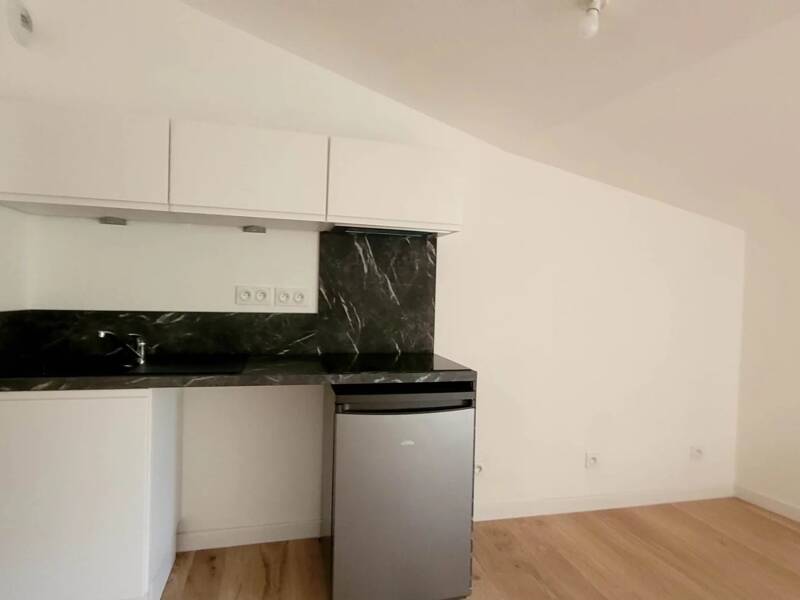 Maison à louer, 29m², UZES