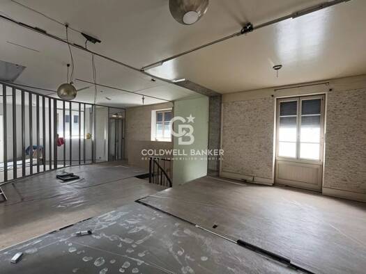 Duplex à vendre 184 000 € 4 pièces 89 m² 1er étage Saint-Georges-de-Commiers 38450