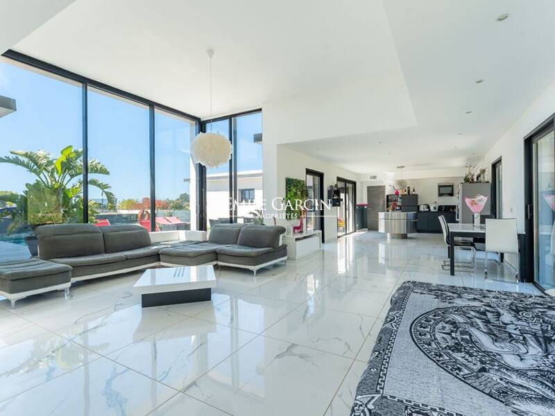 Maison à vendre, 300m², MARSEILLE 13E