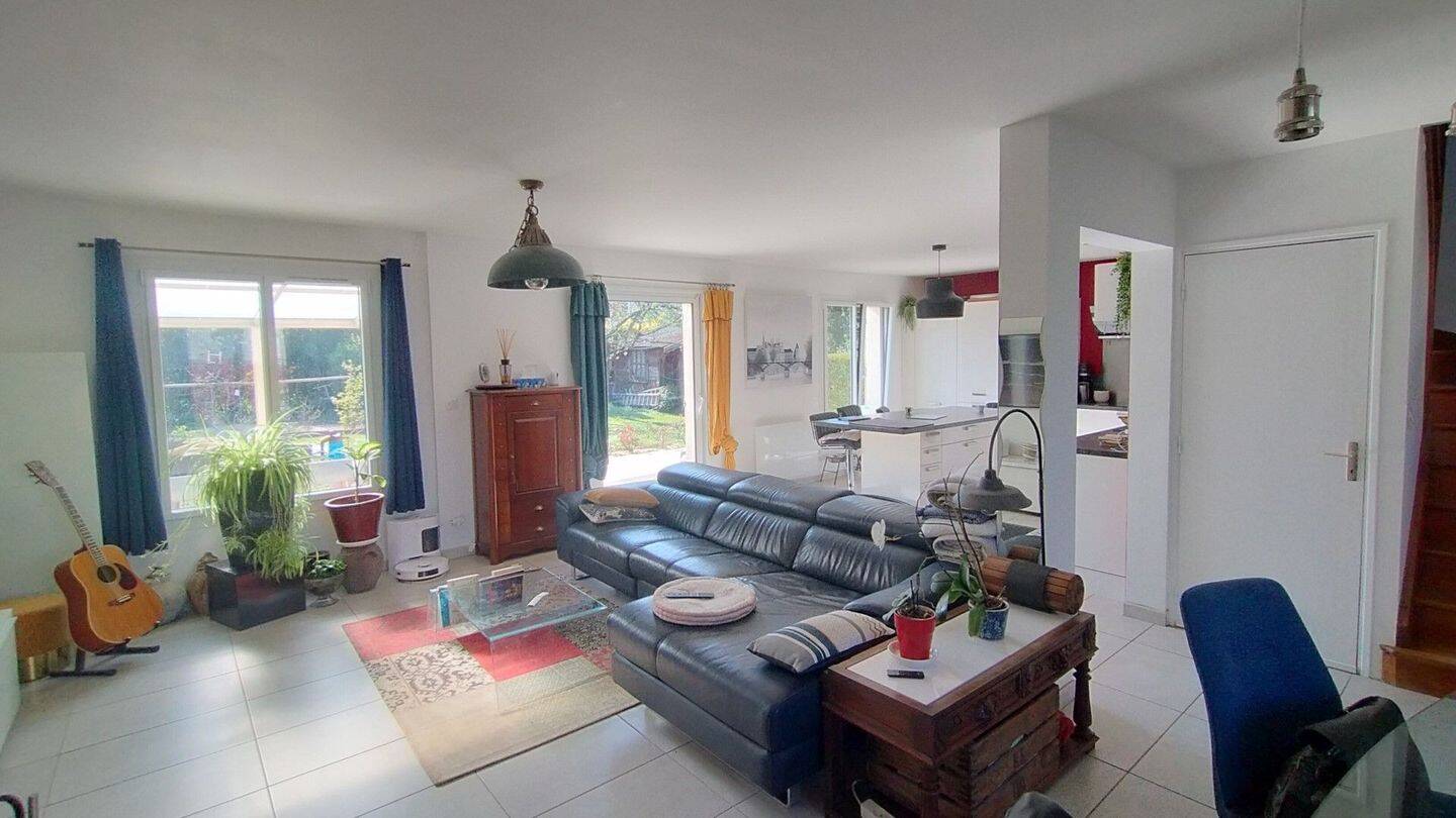 Maison à vendre, 96m², FOLLAINVILLE DENNEMONT
