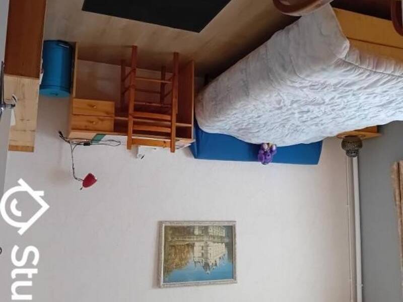 Maison à louer, 11m², CREUZIER LE VIEUX