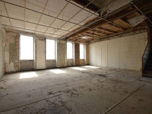 Immeuble à vendre 181 000 € 300 m² Marans 17230