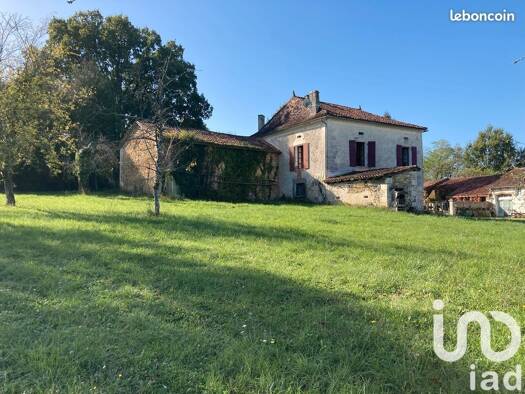 Maison à vendre 126 000 € 6 pièces 2 chambres 124 m² La Chapelle-Grésignac 24320