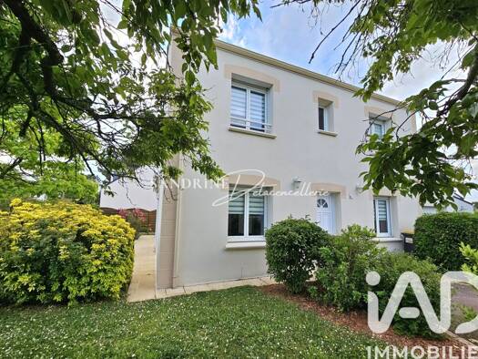 Maison de ville à vendre 415 000 € 7 pièces 4 chambres 136 m² 490 m² de terrain Gesvrine Est La Chapelle-sur-Erdre 44240
