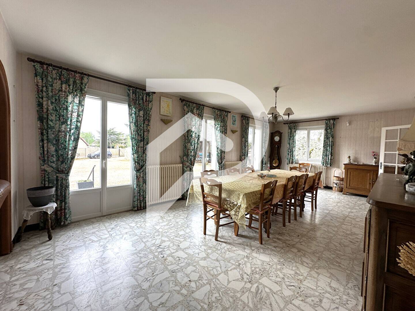 Maison à vendre, 129m², HOUDAN