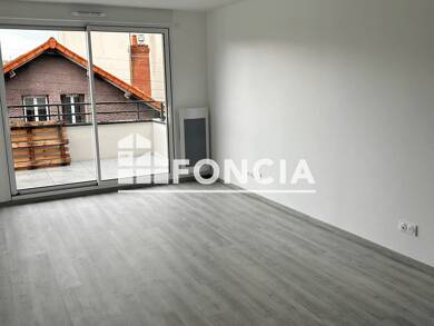 Appartement à louer 665 € 2 pièces 1 chambre 45,4 m² 2ème étage La Fontaine du Bac Clermont-Ferrand 63000