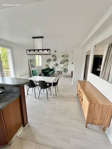 Appartement à louer 1 300 € 3 pièces 71 m² 2ème étage Centre Ville Valserhône 01200