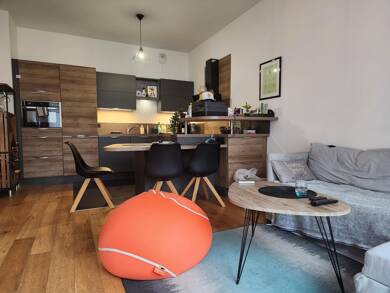 Appartement à vendre 365 000 € 3 pièces 2 chambres 64 m² RDC Ramenas-Léo Lagrange Montreuil 93100