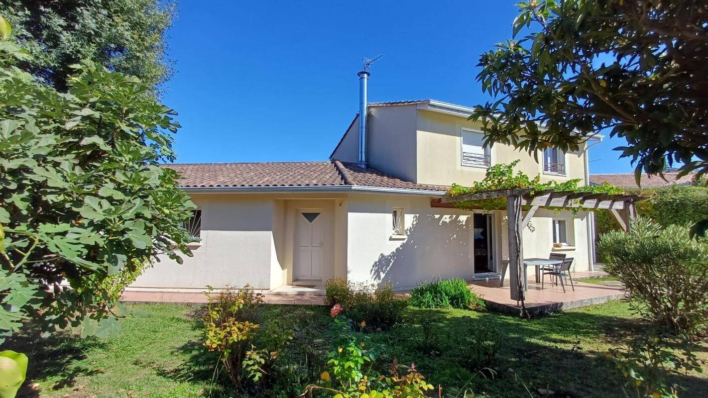 Maison à vendre, 161m², MONTUSSAN