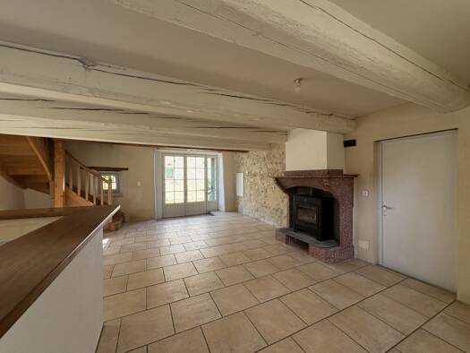 Maison à louer 660 € 4 pièces 2 chambres 88 m² Villasavary 11150