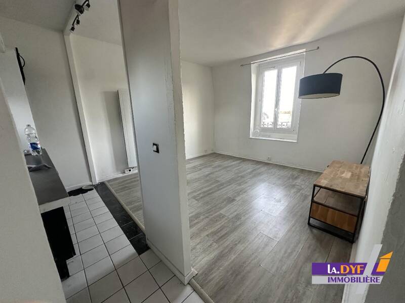 Maison à louer, 40m², VAUJOURS