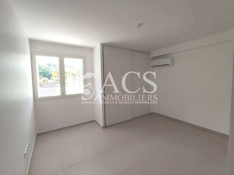 Maison à louer, 79m², LES TROIS ILETS