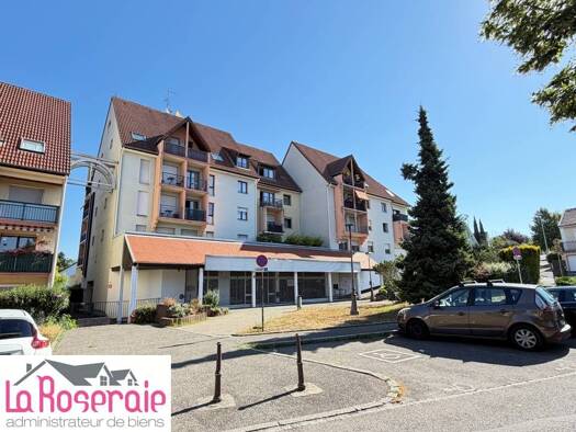 Appartement à vendre 214 000 € 5 pièces 3 chambres 108 m² 3ème étage Sud Riedisheim 68400