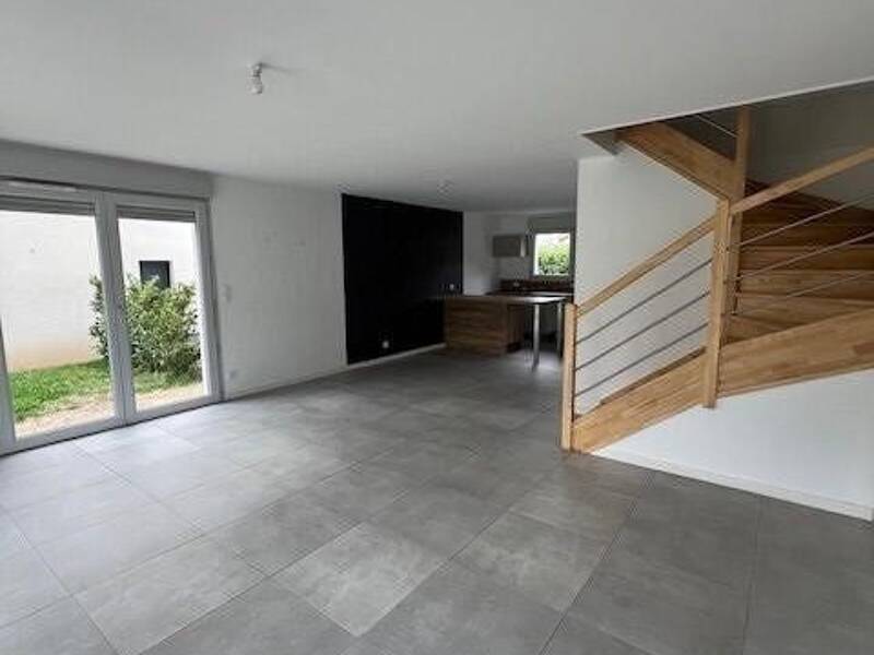 Maison à louer, 115m², NEUVILLE SUR SAONE