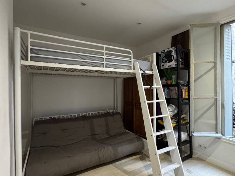 Maison à louer, 17m², PARIS 18E