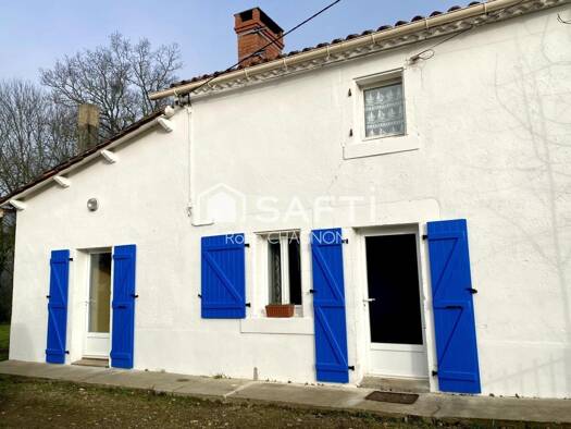 Maison à vendre 95 433 € 4 pièces 3 chambres 95 m² 1 205 m² de terrain Saint-Maurice-le-Girard 85390