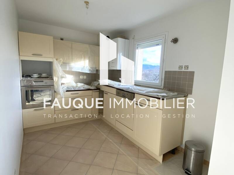 Maison à louer, 72m², MONTELIER