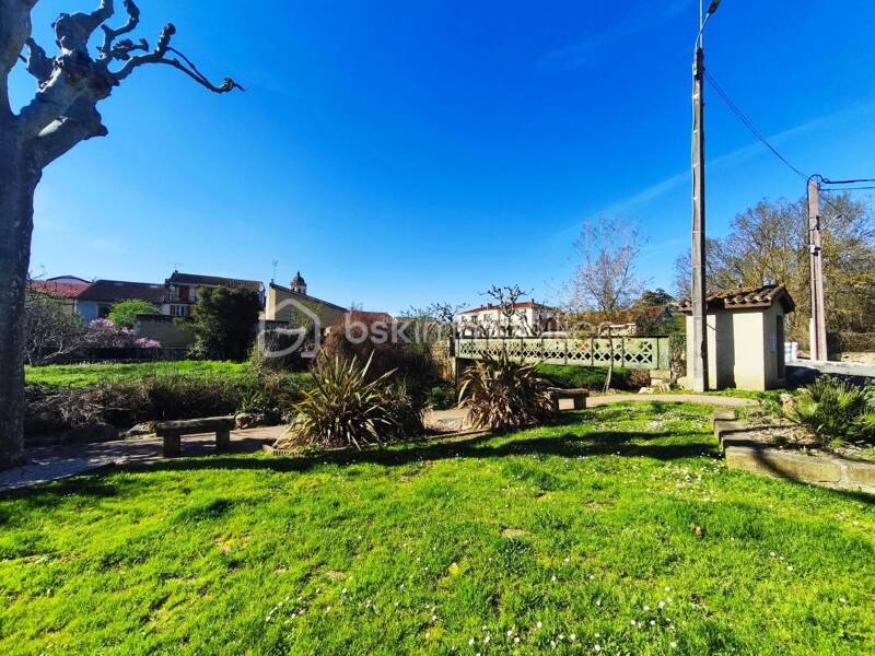 Maison à vendre, 180m², VIC FEZENSAC