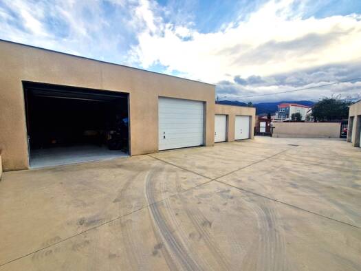 Parking à louer 280 € 35 m² Argelès-sur-Mer 66700