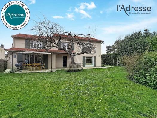 Maison à vendre 1 250 000 € 6 pièces 5 chambres 200 m² 540 m² de terrain Puteaux 92800