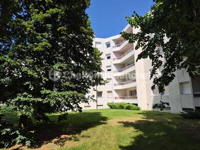 Appartement à vendre 190 000 € 5 pièces 3 chambres 104 m² Dernier étage, Étage 4/4 Bord de Loire Feurs 42110