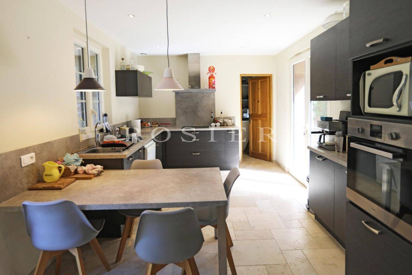 Maison à vendre, 517m², SAINT SATURNIN LES APT