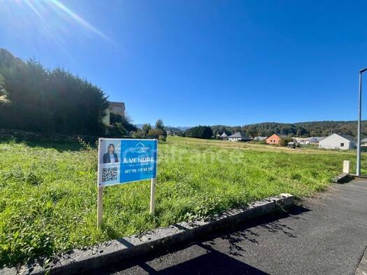 Terrain constructible viabilisé à vendre 59 000 € 1 198 m² de terrain Adé 65100