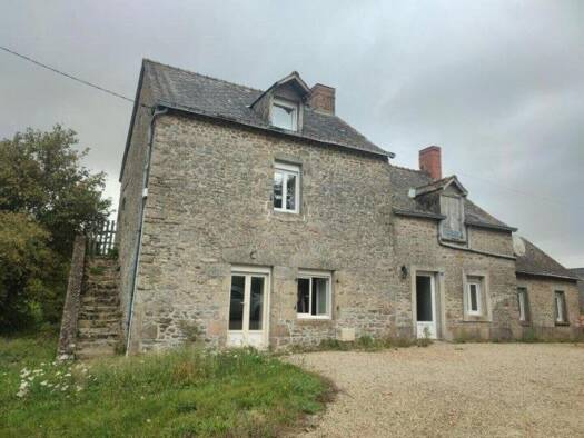 Maison à vendre 84 250 € 6 pièces 4 chambres 145 m² 700 m² de terrain Belgeard 53440